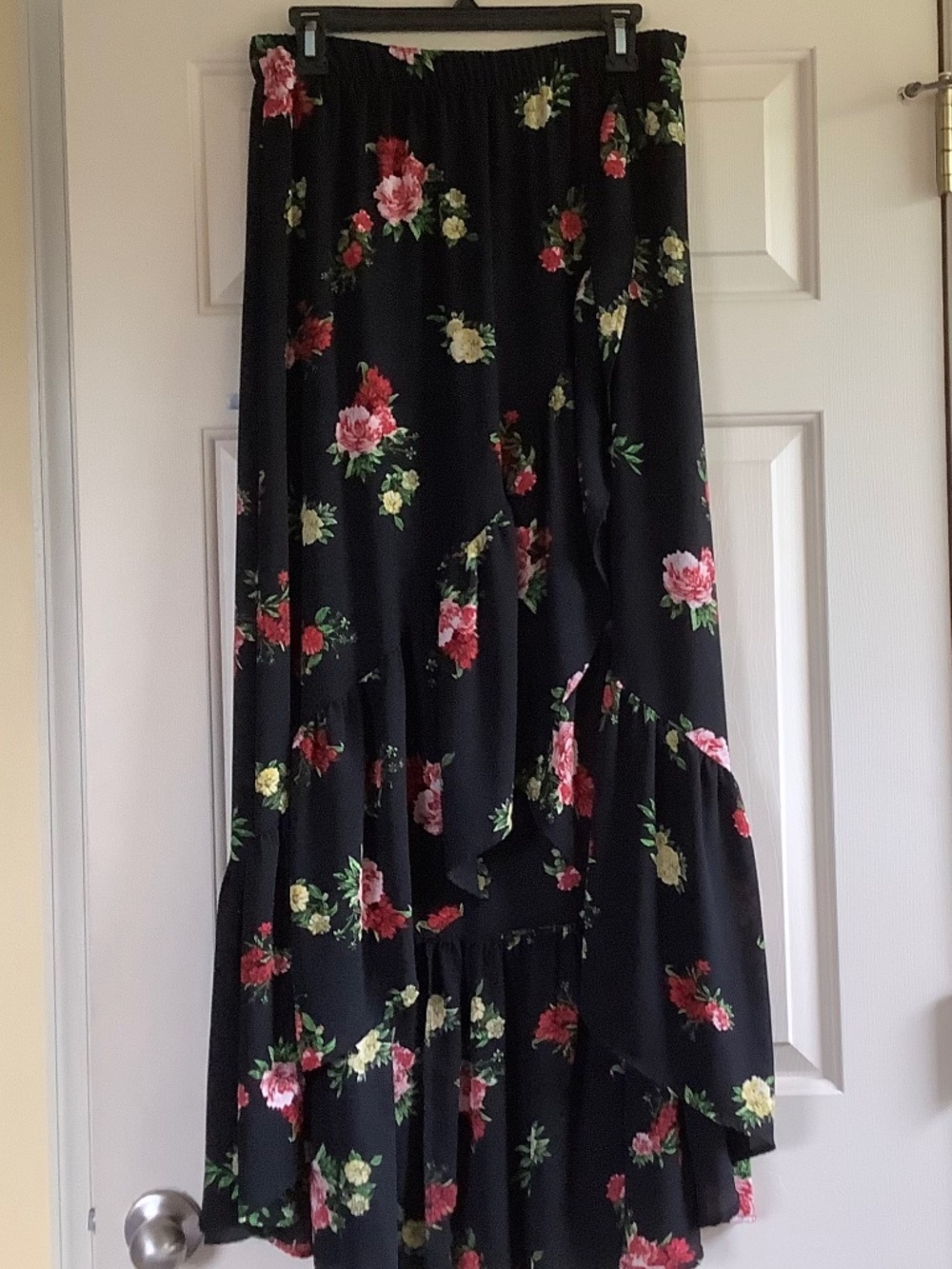 Miami Ruffle Tiered Wrap Style High Low Floral Western Maxi Skirt Black SZ L